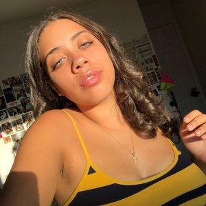 Meet your Posher, Ariana